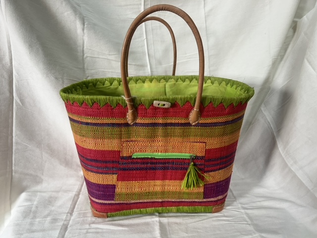 capazo Multicolor con forro pistacho y bolsillo en el exterior